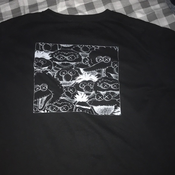 kaws x sesame street - Picture 1 of 3